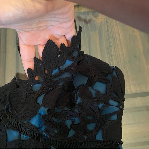 Romeo Juliet Couture Teal and Black Lace Dress size M - Picture 13 of 15